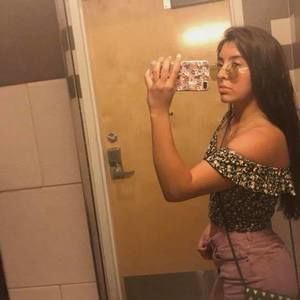 Meet your Posher, Lily